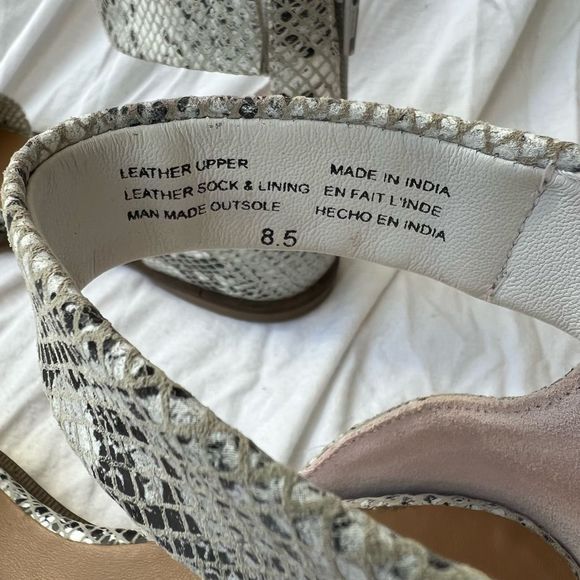 New 💖Seychelles Leather Snake Print Ankle Strap Lofty Sandals - 8.5 - Picture 5 of 12